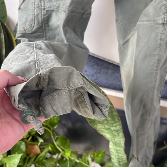 Sanctuary Men's Green Cargo Pants - Picture 8 of 9